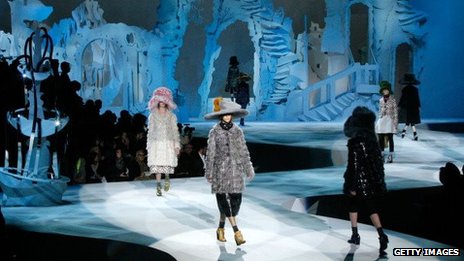 Designer Marc Jacobs is leaving the luxury goods firm Louis Vuitton, to focus …