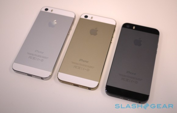 Gold iPhone 5s demand becomes reasonable while supply stays mysterious