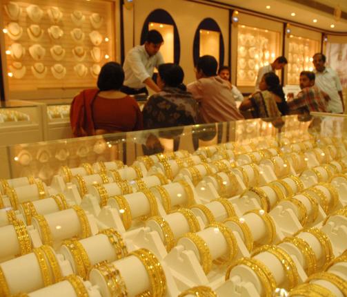 Gold, silver recover on festival demand