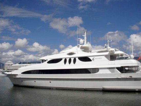 Fire destroys superyacht Seafaris