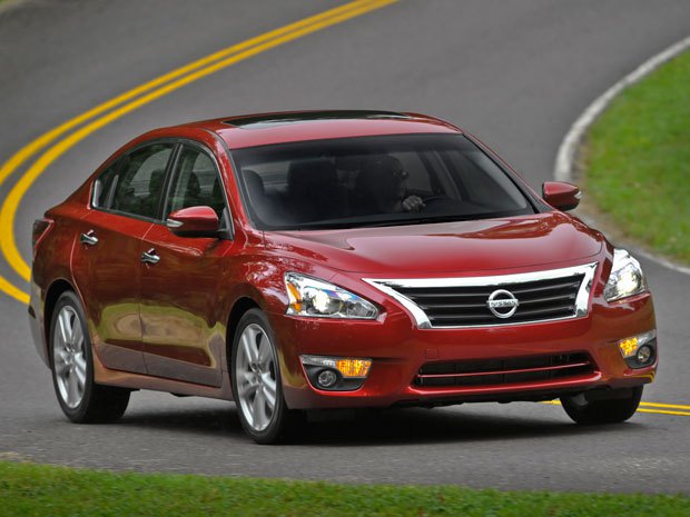 2013 Nissan Altima 3.5 SL a luxurious, sporty ride fit for the family