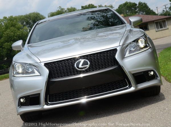 2013 Lexus LS460 F Sport Review: Premium Luxury Personified – Japanese Style