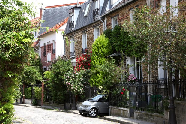 Paris Luxury Property Lures Overseas Rich as French Flee Taxes