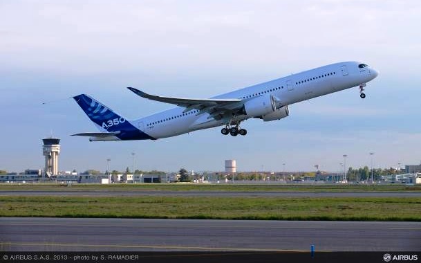 Airbus's next-generation A350 plane takes off from Toulouse-Blagnac airport …