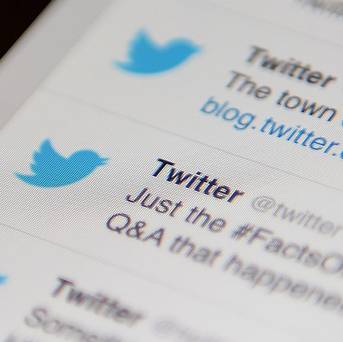 Twitter losses mount before float