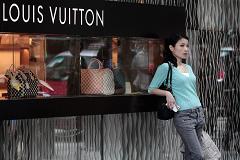 Top 2% of Chinese account for third of global luxury sales