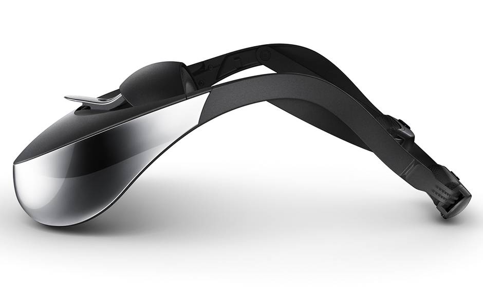 Smart headgear: Sony video visor