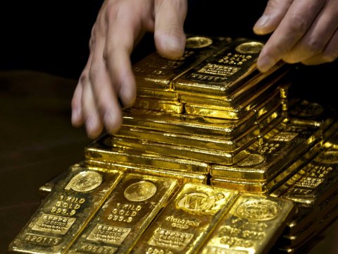 Goldman Sachs says it's not quite time to sell gold