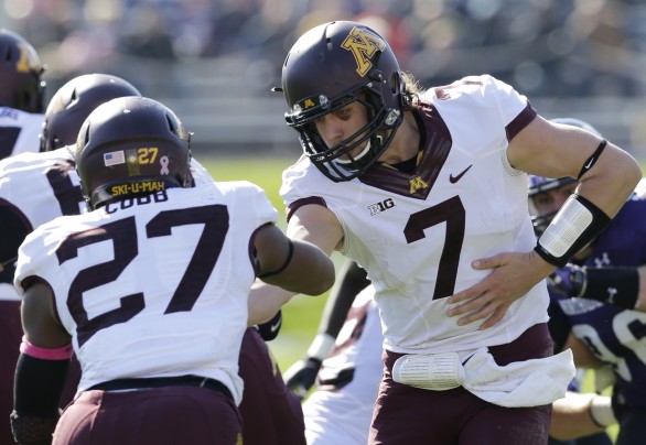 With Kill in attendance, Gophers win at Northwestern 20-17