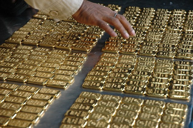 Gold found in plane's toilet worth £1.17m