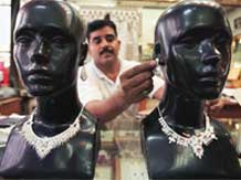 High gold price forces shift in jewellery buying habit this festive season …
