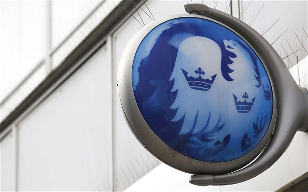 Barclays 'to cut 1700 frontline staff from branches'