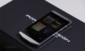 BlackBerry launches $2340 Porsche Edition Z10