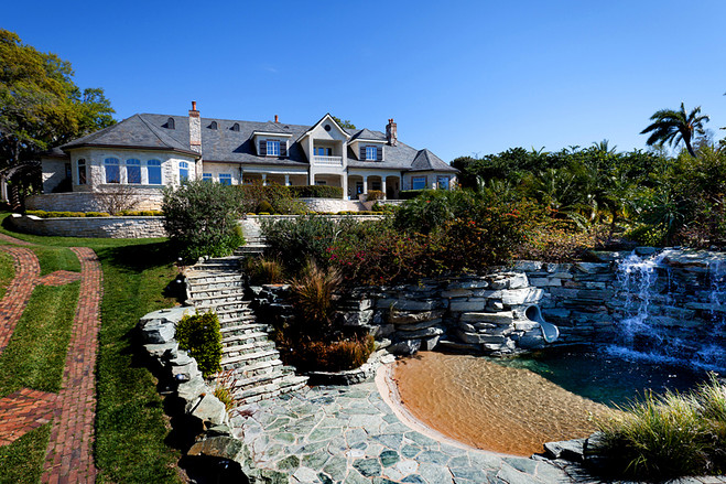 House of the Day 2013: Luxury Pools