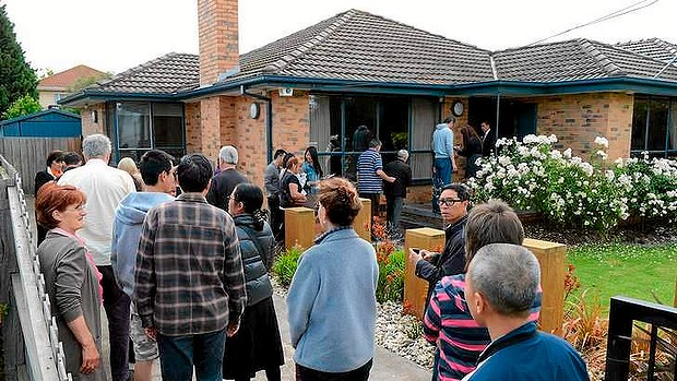 Gillard's Altona home opens for inspection