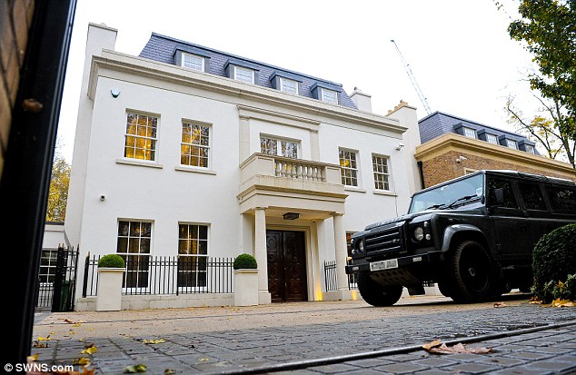 How's that for a discount-deal? Mansion in leafy London suburb has £30 …
