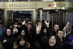 Live Black Friday: Macy's mobbed, long lines creep
