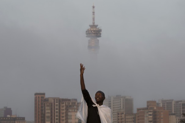 South Africans pray for Mandela