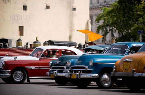 Cuban government lifts 50-year ban on unrestricted car imports