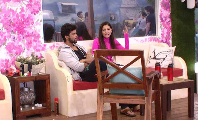 Bigg Boss 7: Mouth To Mouth Transfer Of Luxury; Armaan-Tanisha Discuss …