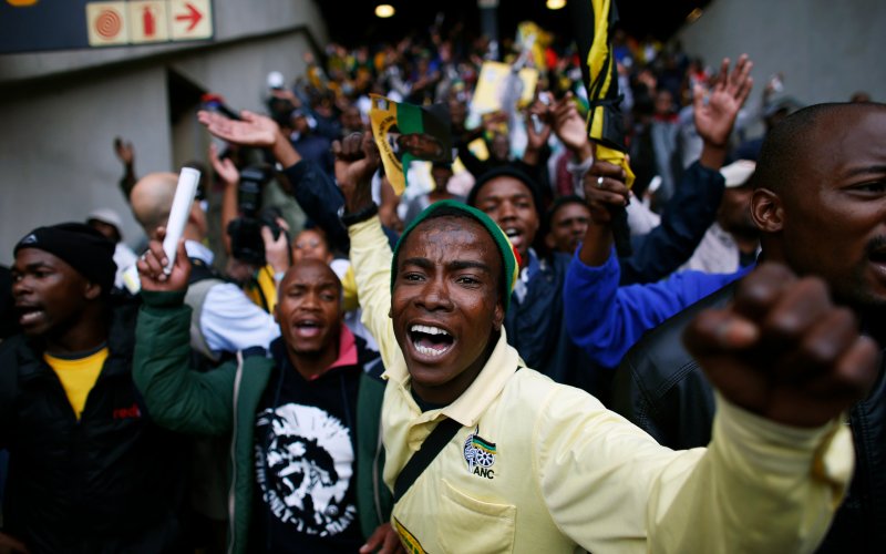 Rowdy Crowds At Mandela's Memorial