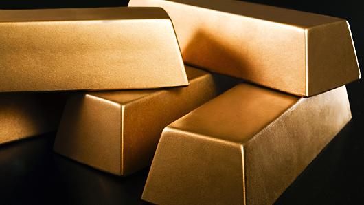 Gold Ends Up On More Short Covering in Quiet Holiday Trading