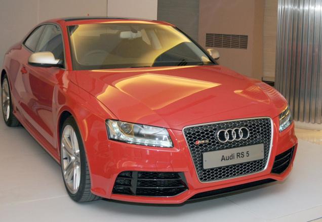 Sales of luxury cars set to cross 30000 units in 2013