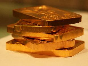 Gold notches biggest annual loss in three decades
