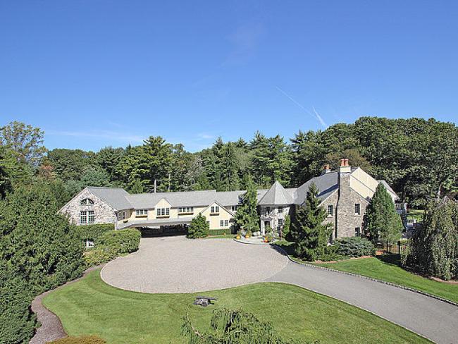 Rosie O'Donnell buys Saddle River home