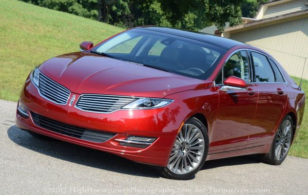 A Review of the 2013 Lincoln MKZ: a Remarkable Luxury Car in Every Way
