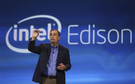 Intel shows off wearable gadgets as chipmaker expands beyond PCs