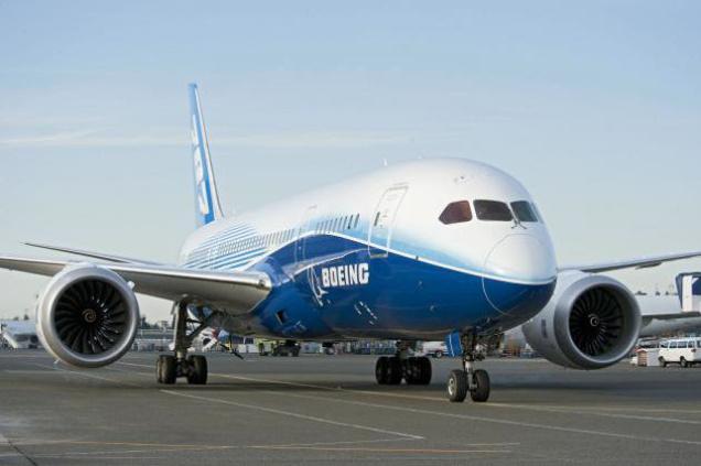 Boeing delivers record 648 jets in 2013