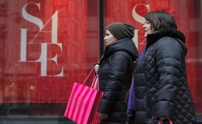 Retailers Cut Forecasts as December Discounts Hurt Profits (2)