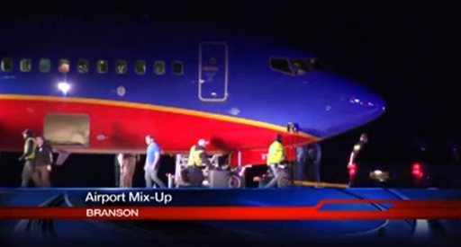 Southwest suspends pilots who landed at wrong airport