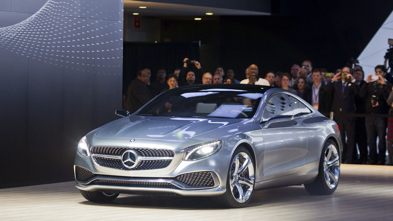 Detroit Auto Show: Mercedes Unveils New C-Class, Concept S-Class Coupe