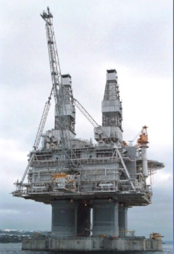 Hibernia oil platform leaked 6000 litres