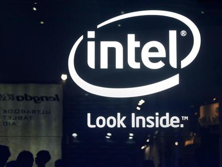 Intel gives lukewarm revenue forecast; shares fall