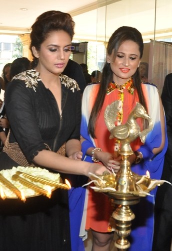 Huma Qureshi Inaugurates Luxury Wedding Exhibition in Mumbai [PHOTOS]