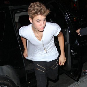 Justin BIeber spends 75k in strip club