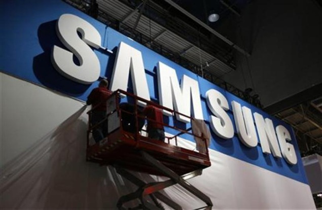 Samsung quarterly profit dips due to slowing smartphone sales