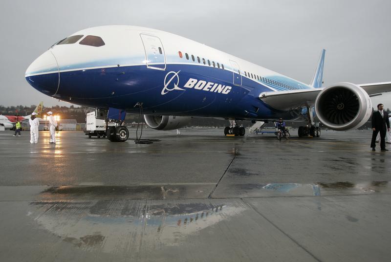 Boeing says Dreamliner reliability 'better but not satisfactory'