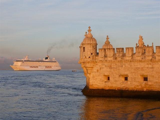 Luxury cruise and biking? Turns out it's a great combo for adventurous types