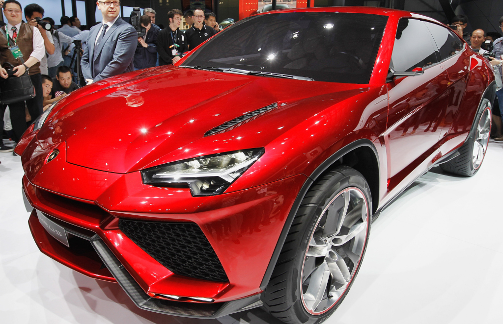 Lamborghini plans SUV in 2017 as segment wins luxury buyers