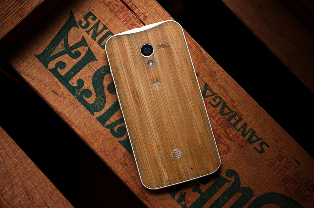The new retro: how Motorola brought wood back, literally