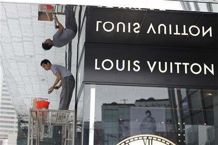 LVMH shares bounce as fashion and leather sales improve