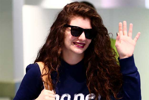 Grammy-winner Lorde launches Twitter tirade at media