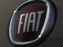 Fiat to assemble Abarth500 in India; compete with Mini, Beetle