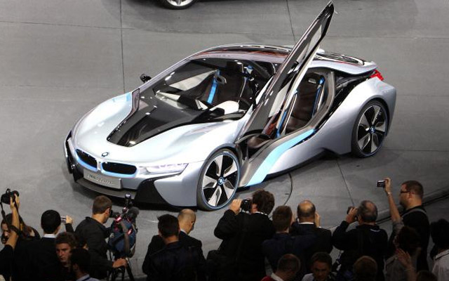 Auto Expo 2014: Luxury carmaker BMW unveils 4 cars