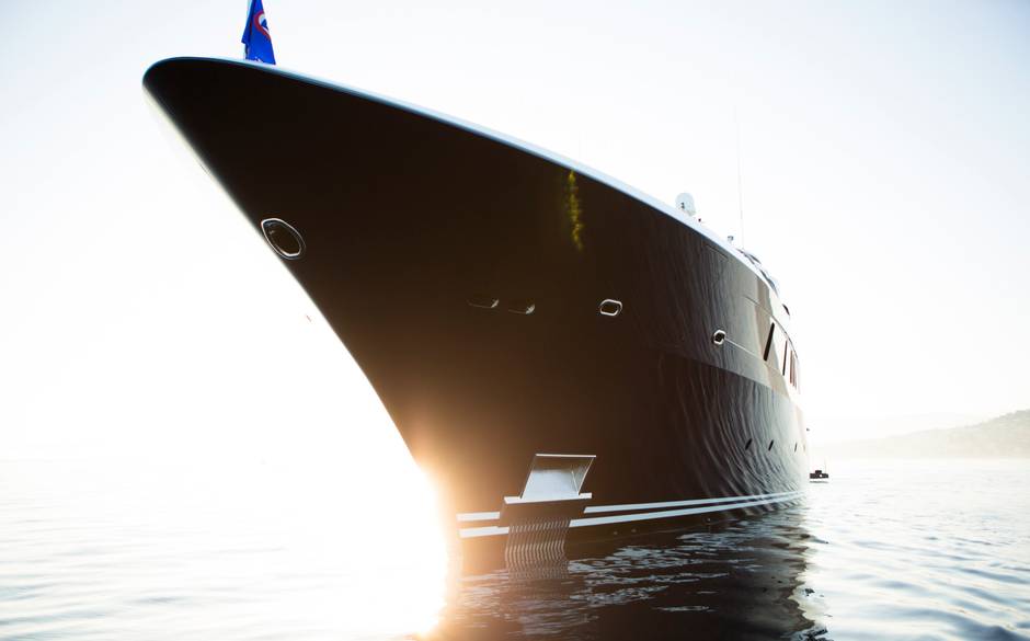 Tipster: how to charter a superyacht