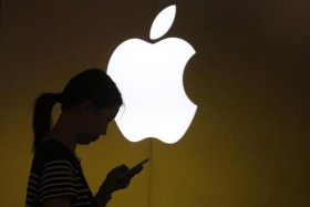 Apple Inc (NASDAQ:AAPL) Still Billionaires' Top Favourite Stock